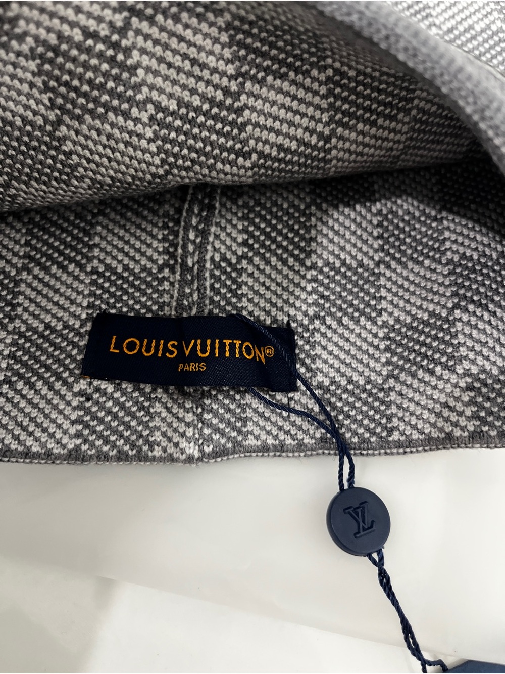 Louis Vuitton Gray Checkered Cuffed Beanie with LV Patch - Picture 2 of 3